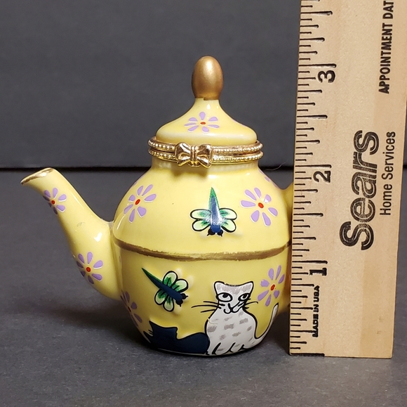 Porcelain Teapot Trinket Box - Picture 9 of 9